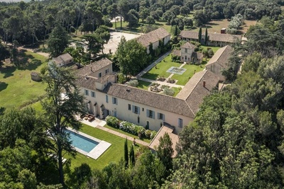 The art of living and real estate in southern France: Terres d'Oc, Midi-Pyrénées, Uzès, Montpellier